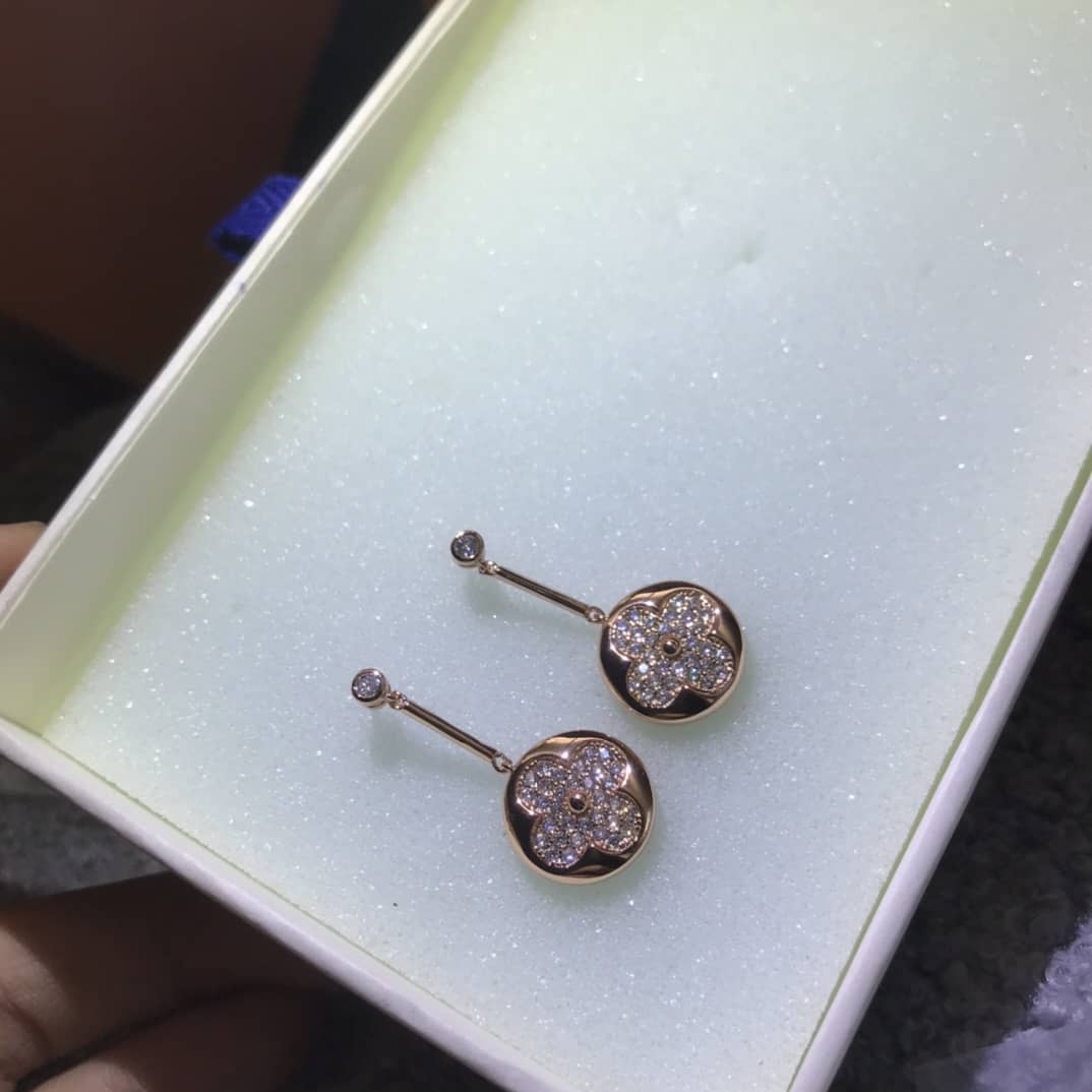 Knockoff L0vis Vvtt0n Logo Earring