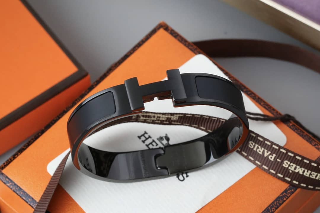 H**me5 Bracelet First Copy