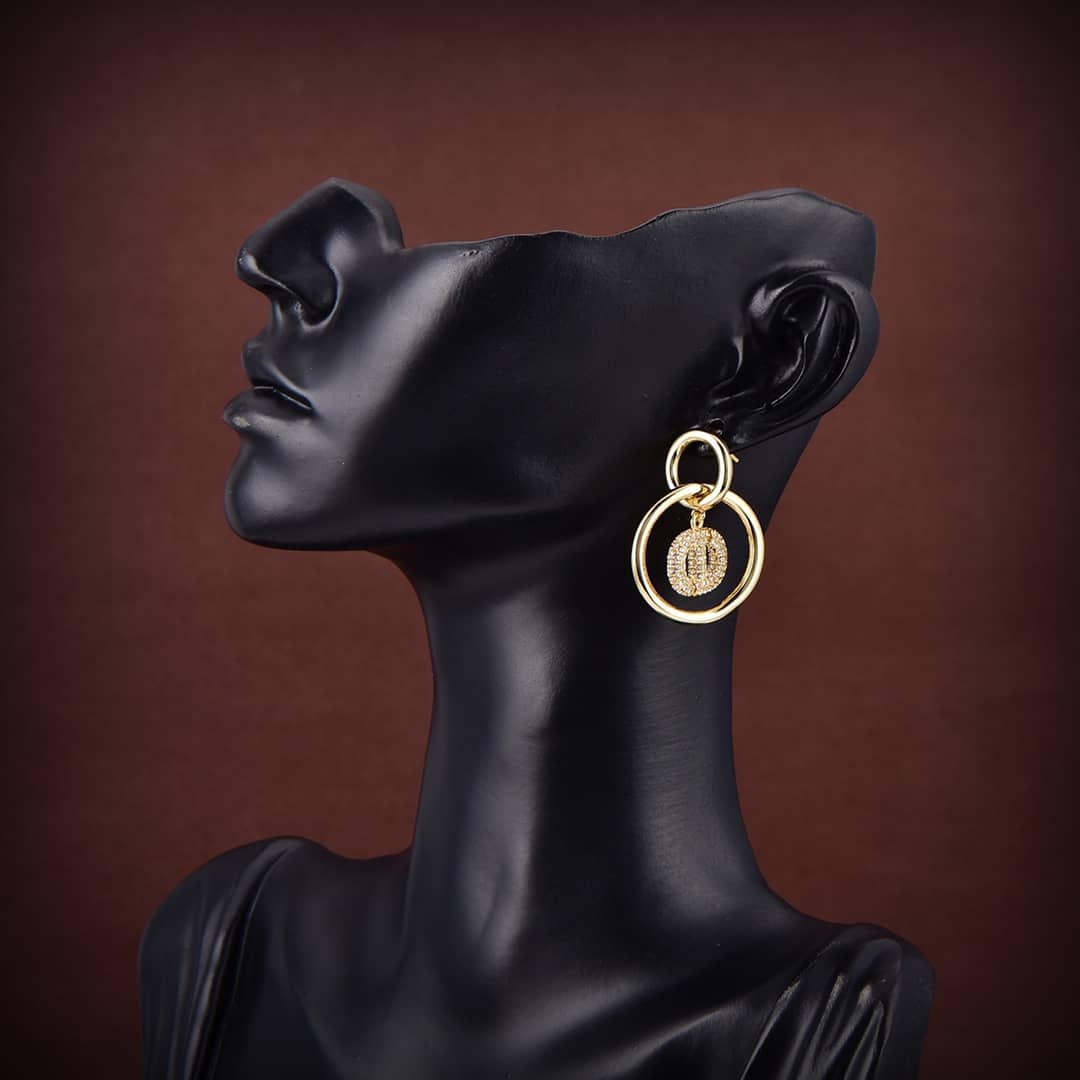 Best Chr1st1an D10r Classic Earring