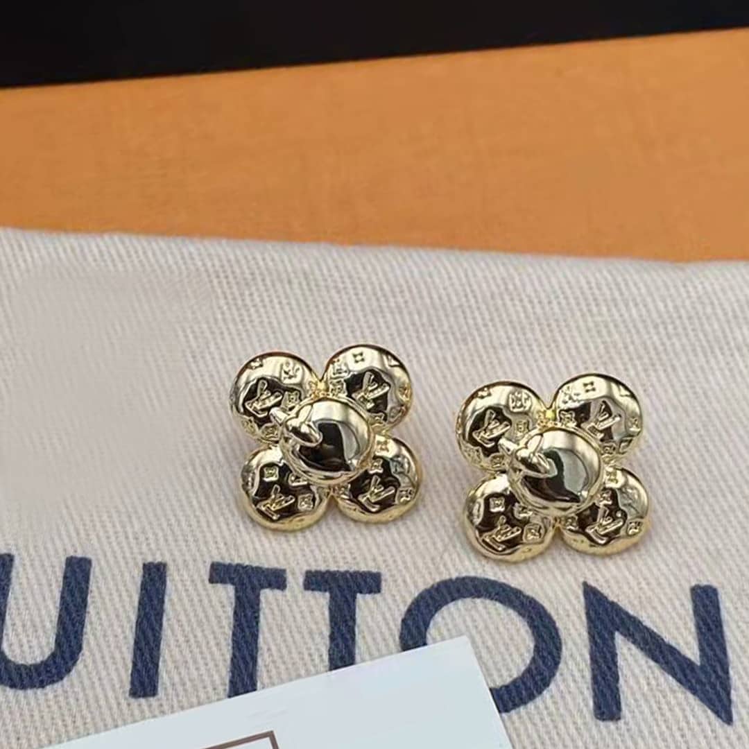 7 Star L0vis Vvtt0n Earring