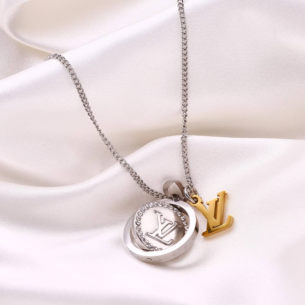 High Quality L0vis Vvtt0n Necklace