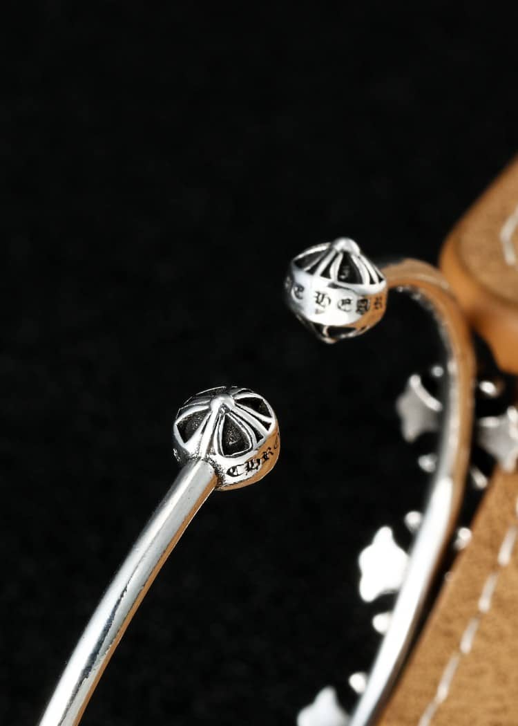 7 Star Ch*0me He**ts Bracelet