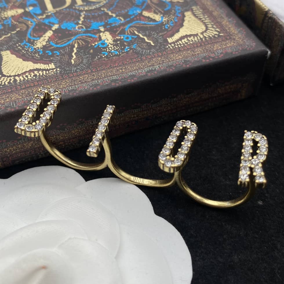 Luxury Chr1st1an D10r Classic AAA+ Ring