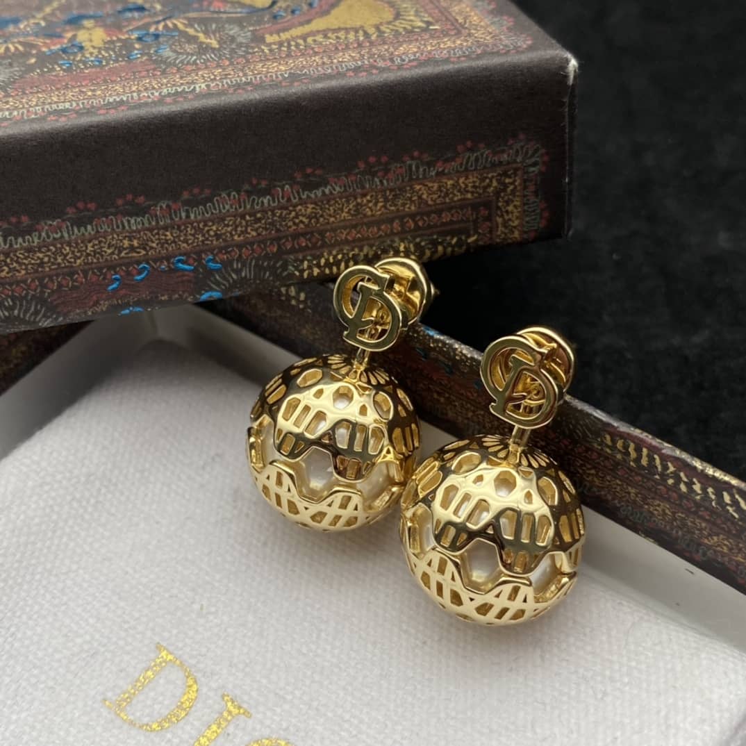 Wholesale Chr1st1an D10r Logo Earring