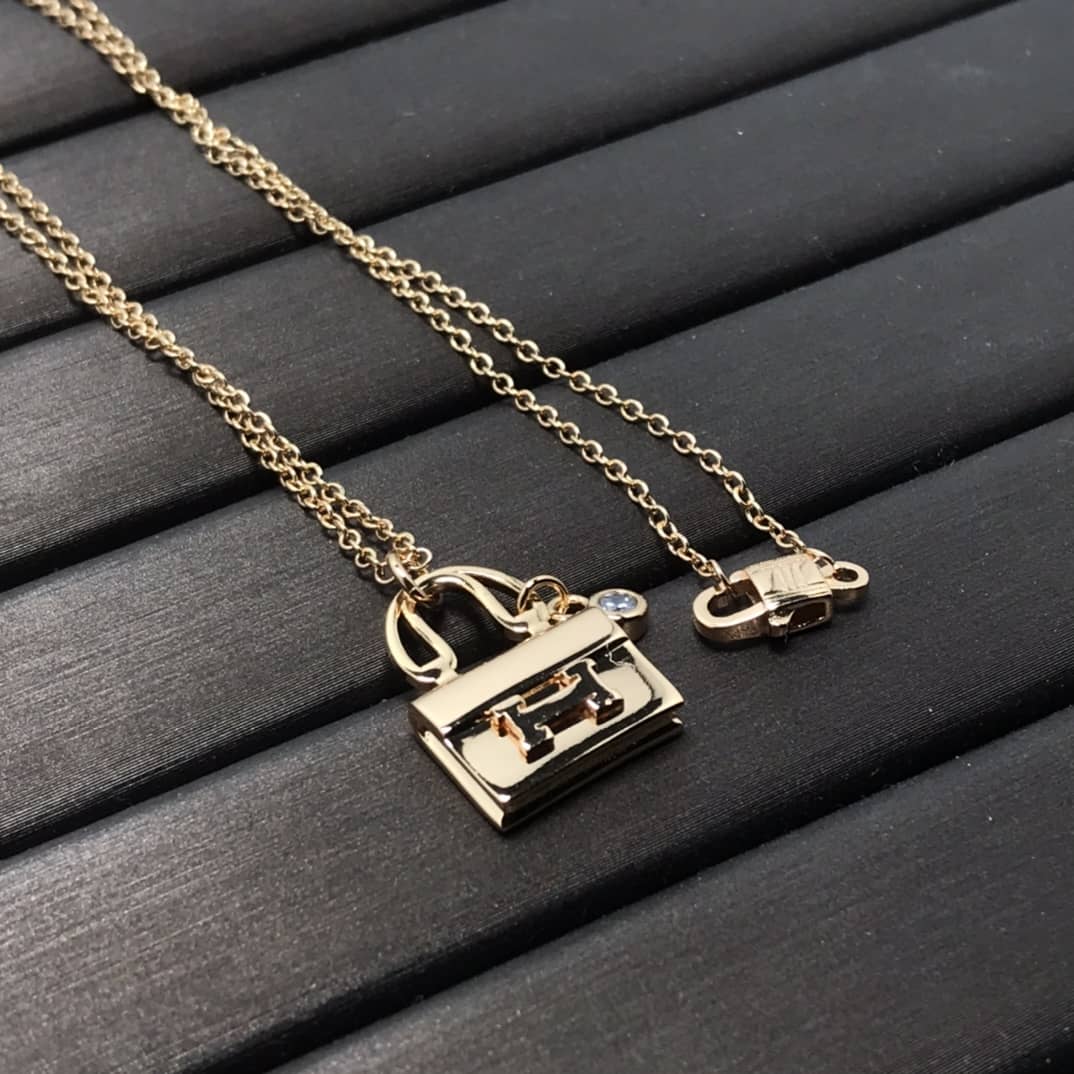 H**me5 Necklace For Sale