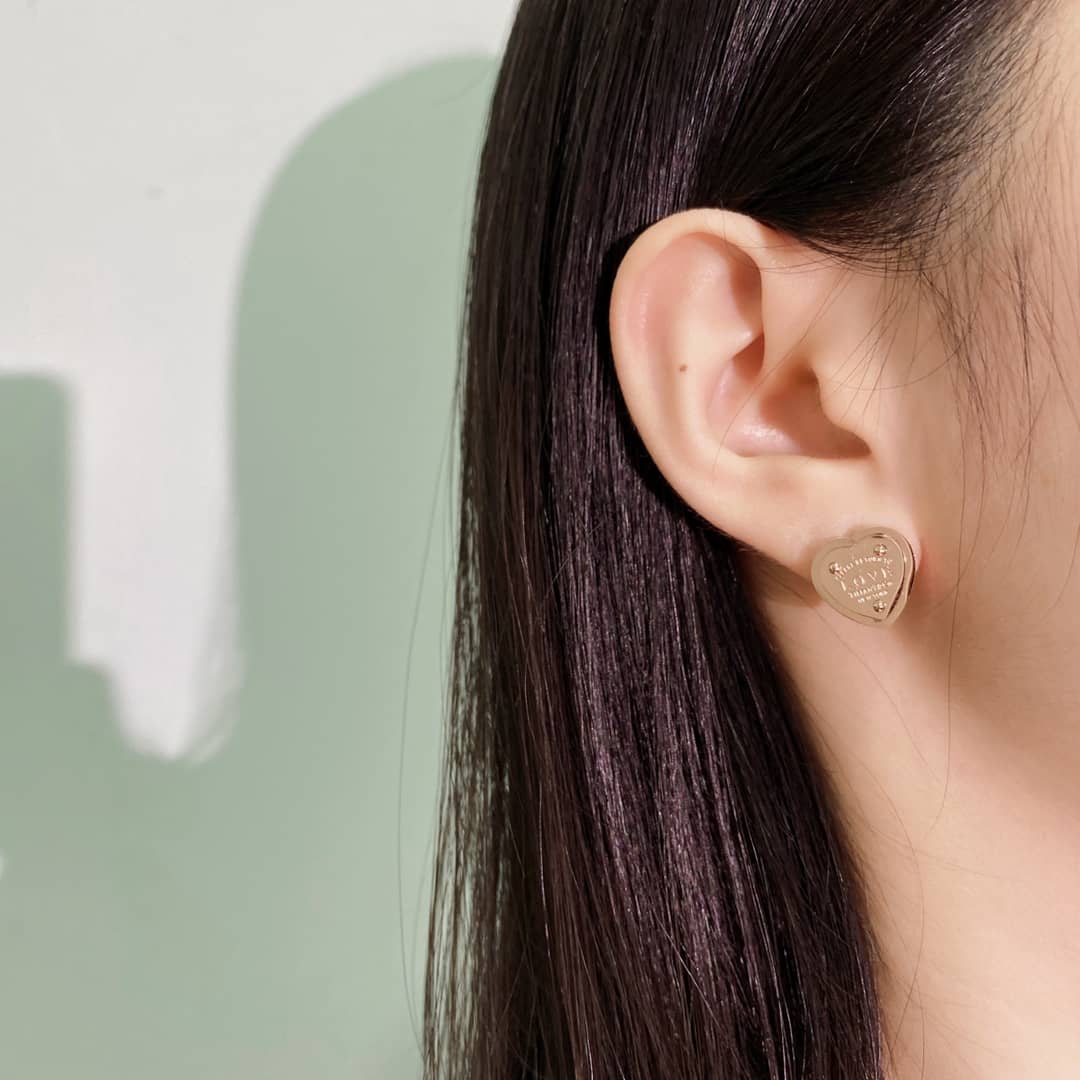 T*f*ny Earring For Sale