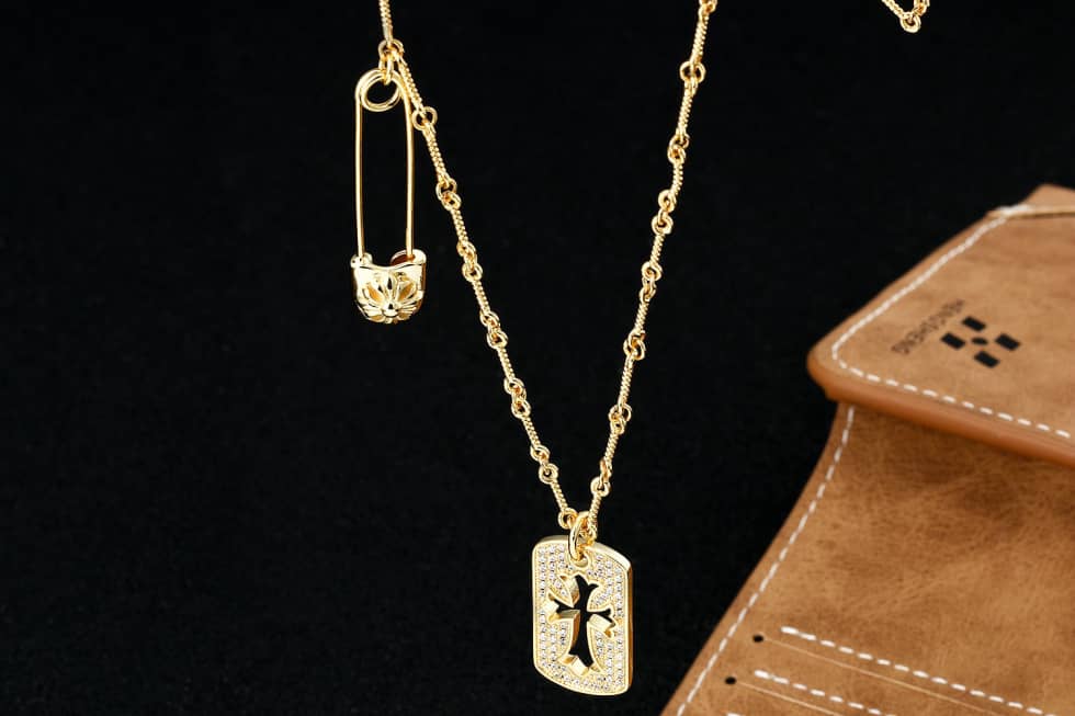 Best Ch*0me He**ts Classic Necklace