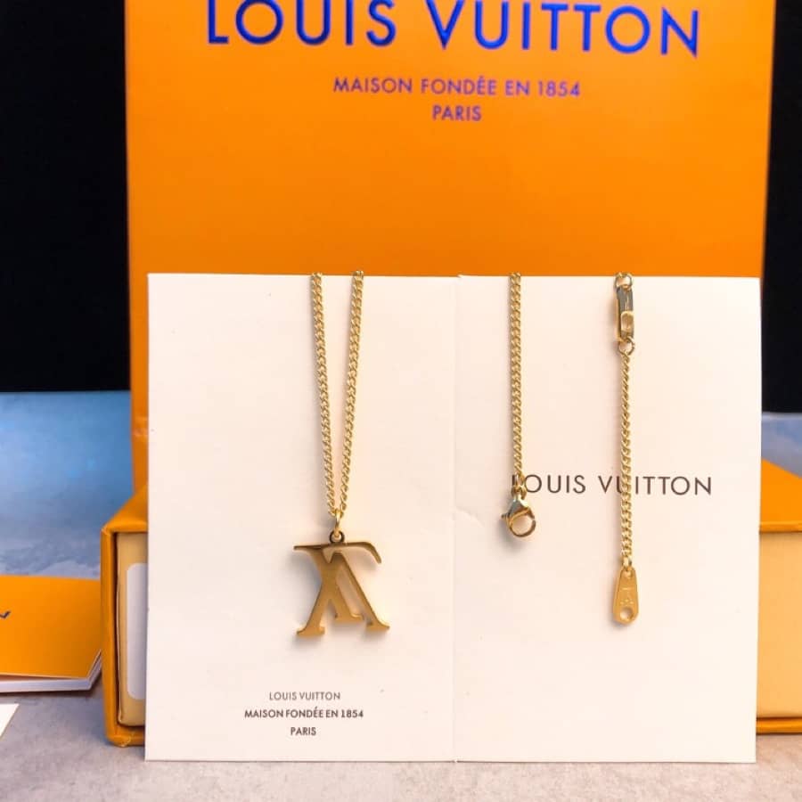 L0vis Vvtt0n Necklace First Copy