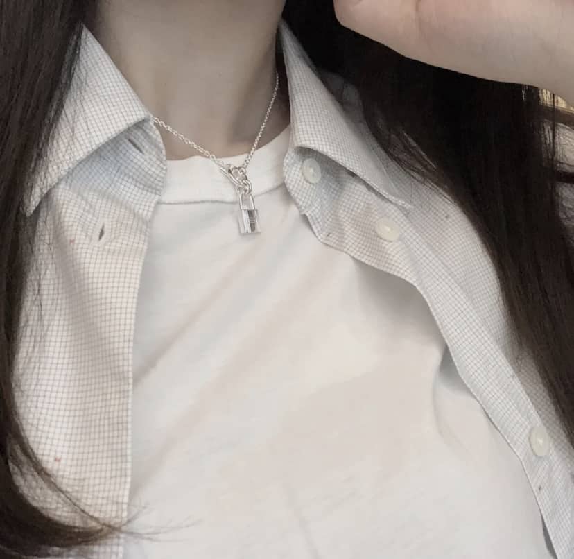 Fake H**me5 Logo Necklace