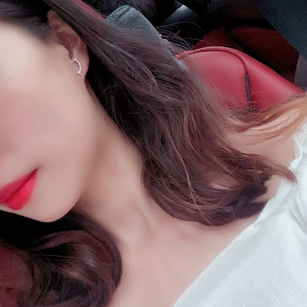 Knockoff T*f*ny Logo Earring