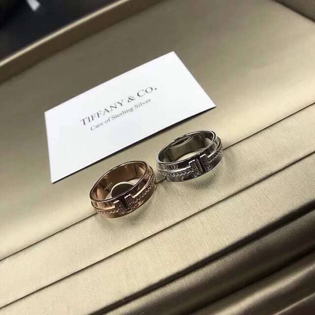 Designer T*f*ny Classic Ring
