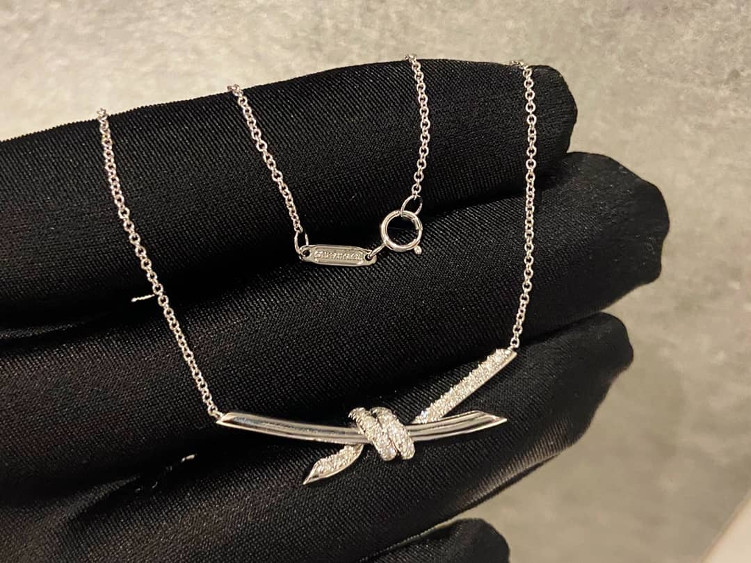 7 Star T*f*ny Necklace