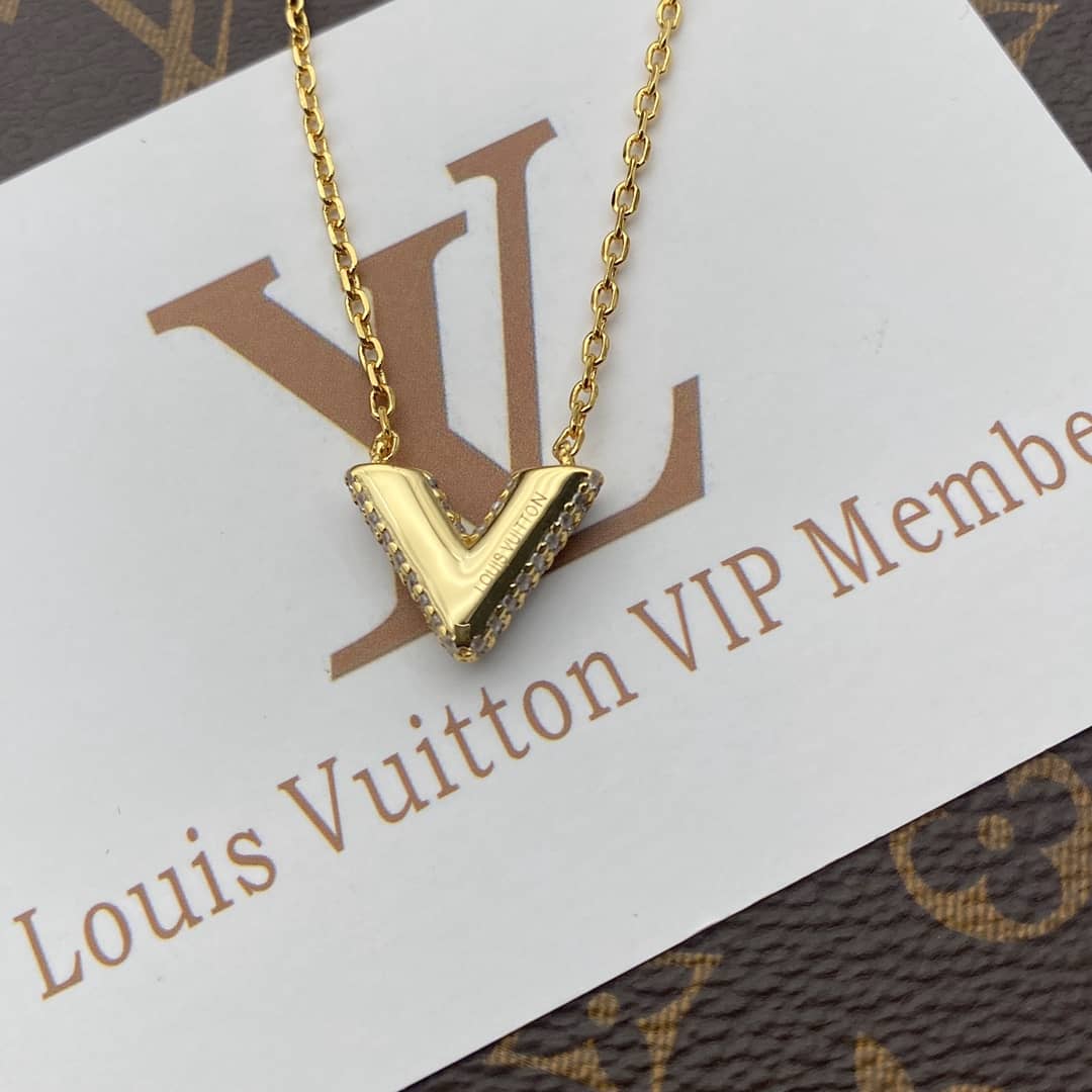 7 Star L0vis Vvtt0n Necklace