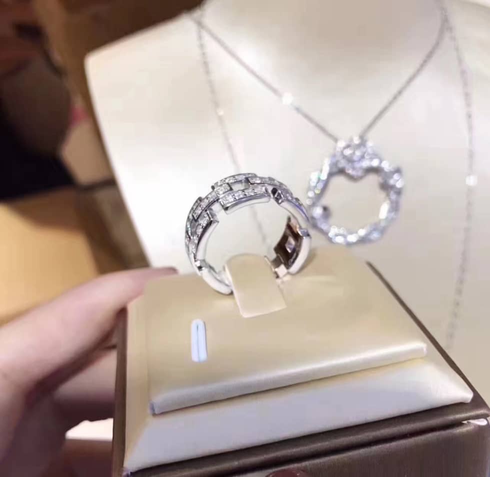 Designer Ca*t1er Classic Ring