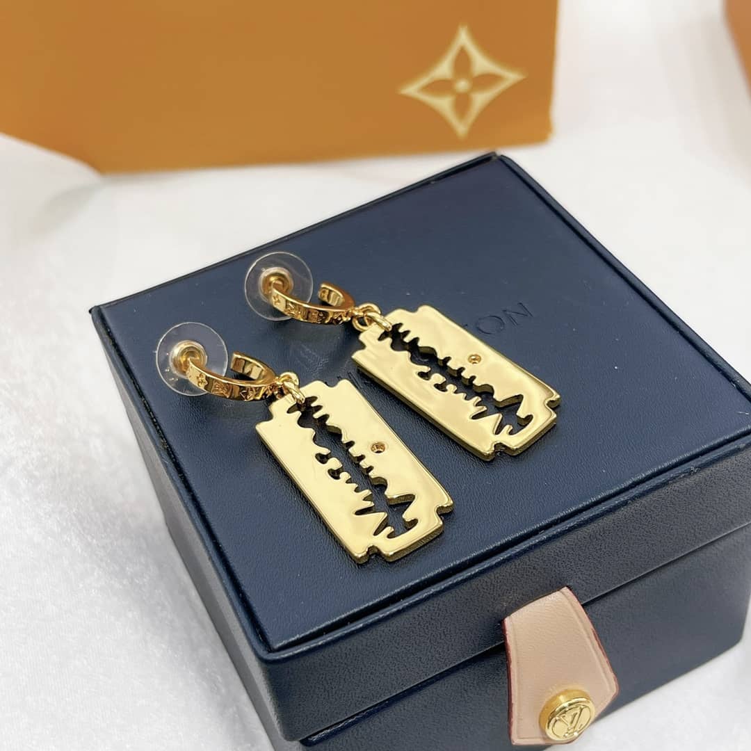 L0vis Vvtt0n Earring First Copy