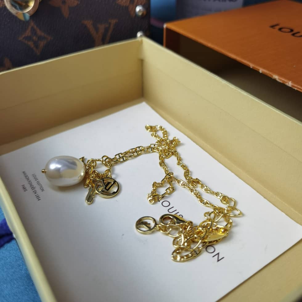 Replica L0vis Vvtt0n Necklace