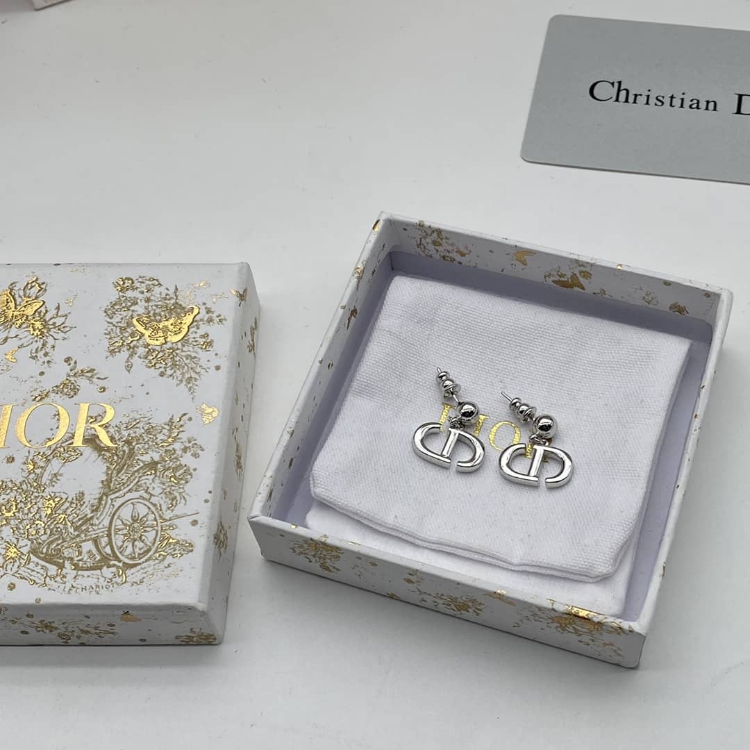 Wholesale Chr1st1an D10r AAA+ Earring