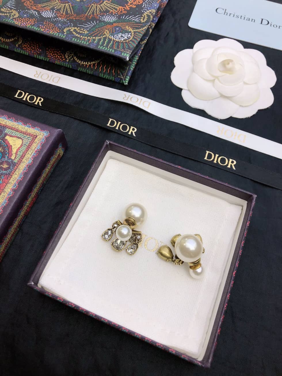 Knockoff Chr1st1an D10r Logo Earring