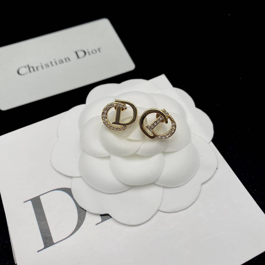 Best Chr1st1an D10r Classic Earring