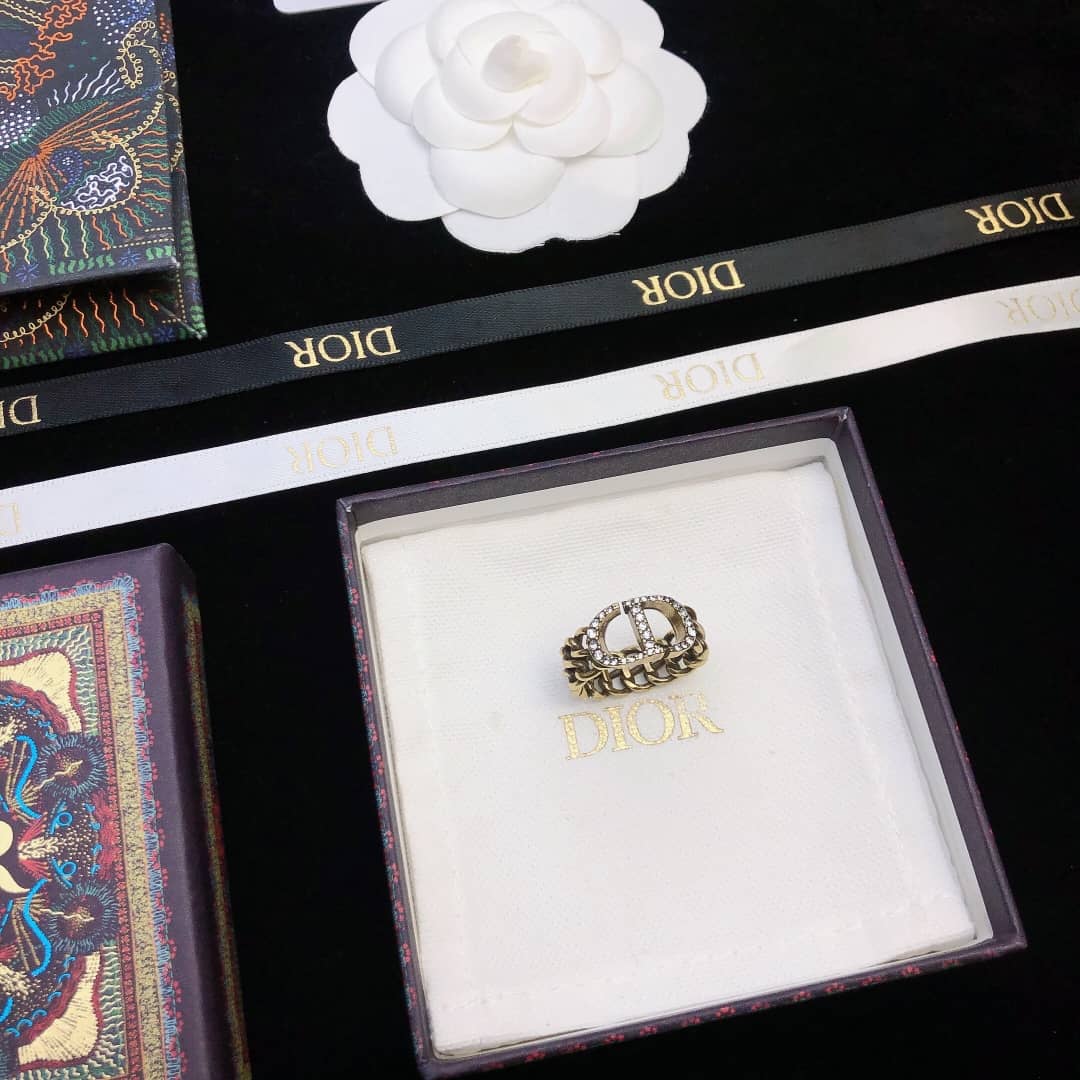 Luxury Chr1st1an D10r Classic AAA+ Ring