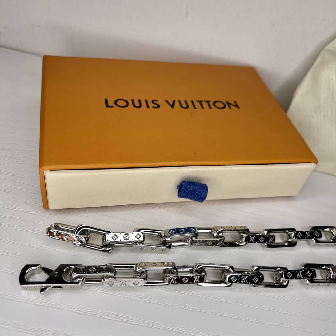 Best L0vis Vvtt0n Classic Necklace