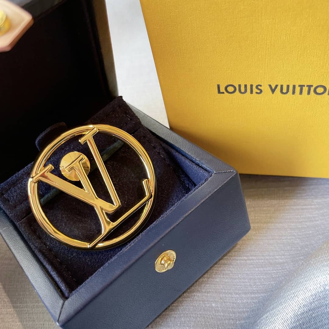 7 Star L0vis Vvtt0n Brooch