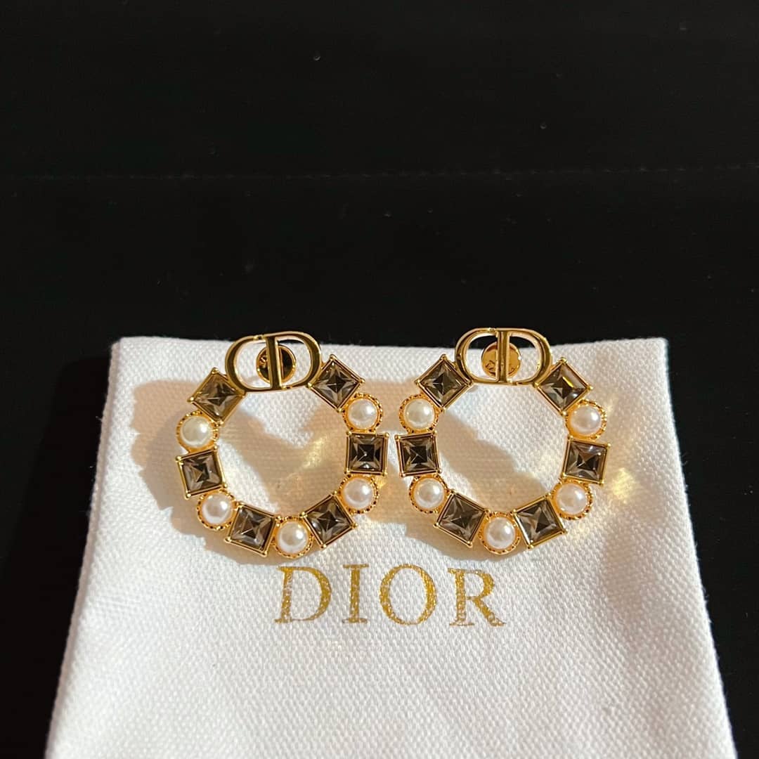 Top Quality Chr1st1an D10r Earring