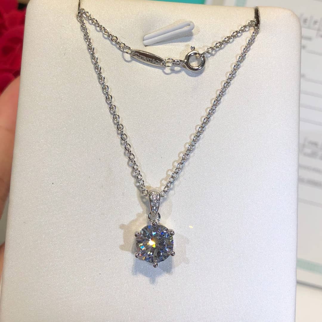 7 Star T*f*ny Necklace