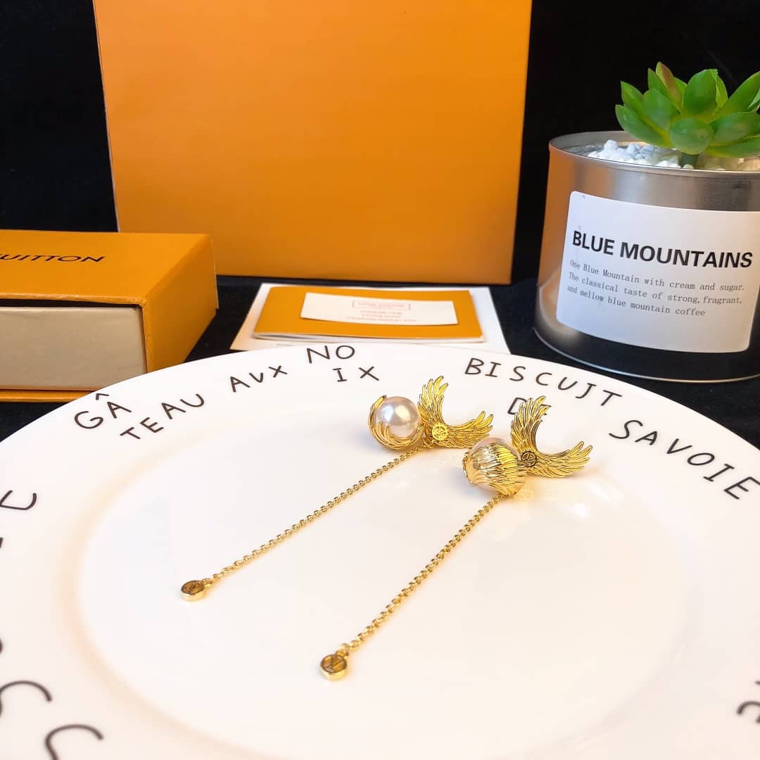 Wholesale L0vis Vvtt0n AAA+ Earring