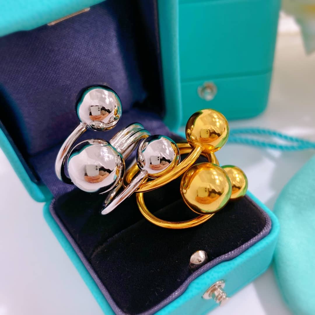 Knockoff T*f*ny Logo Ring