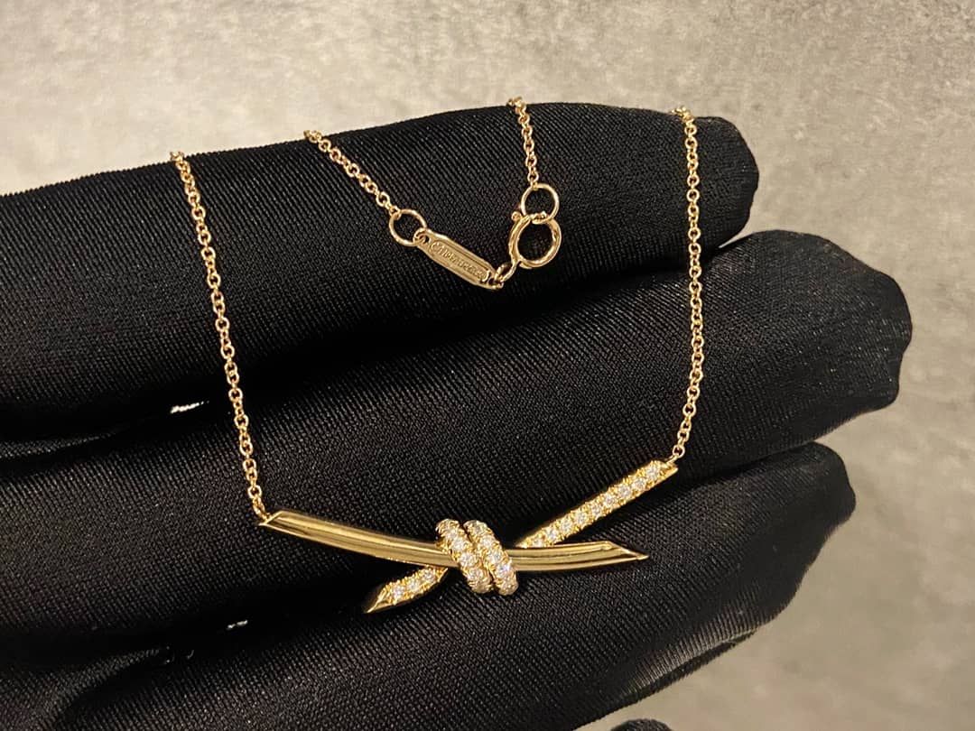 7 Star T*f*ny Necklace