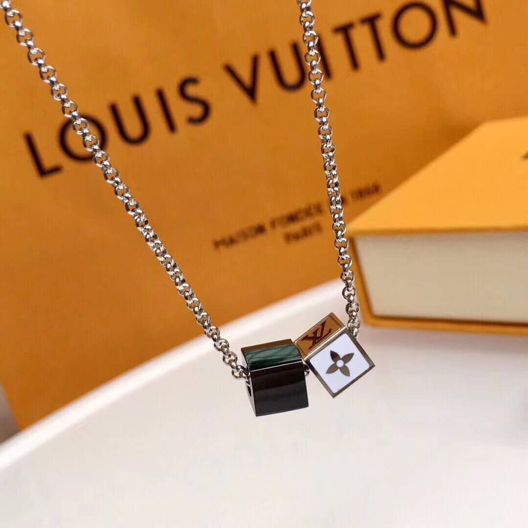 High Quality L0vis Vvtt0n Necklace