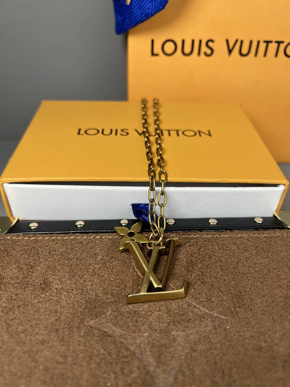 Best L0vis Vvtt0n Classic Necklace