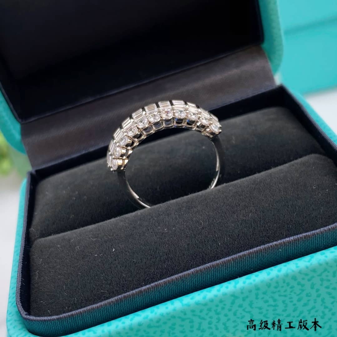 T*f*ny Ring First Copy