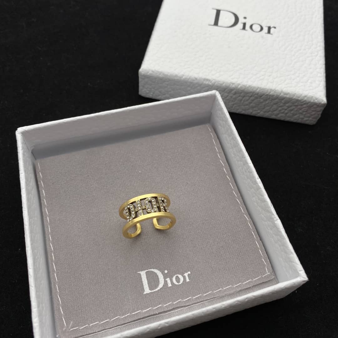 Knockoff Chr1st1an D10r Logo Ring