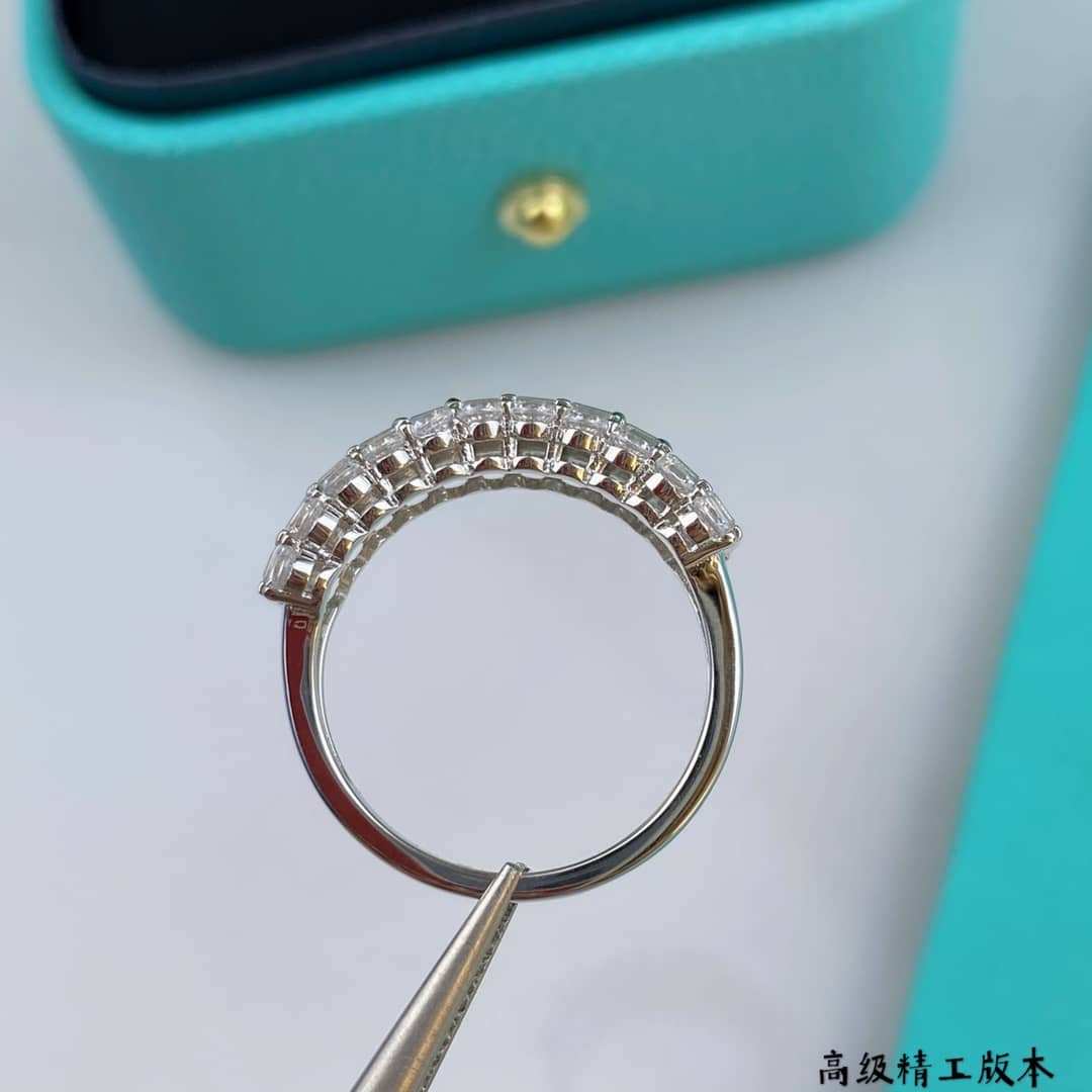 T*f*ny Ring First Copy