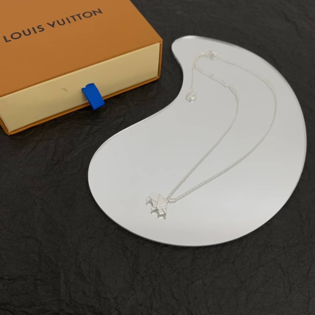 Replica L0vis Vvtt0n Necklace