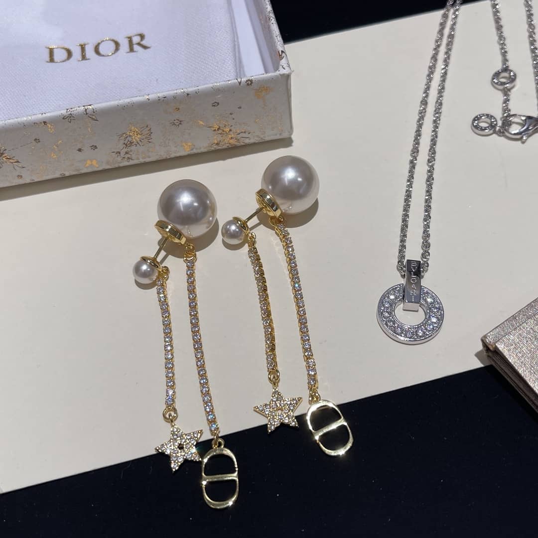 Chr1st1an D10r Earring Copy