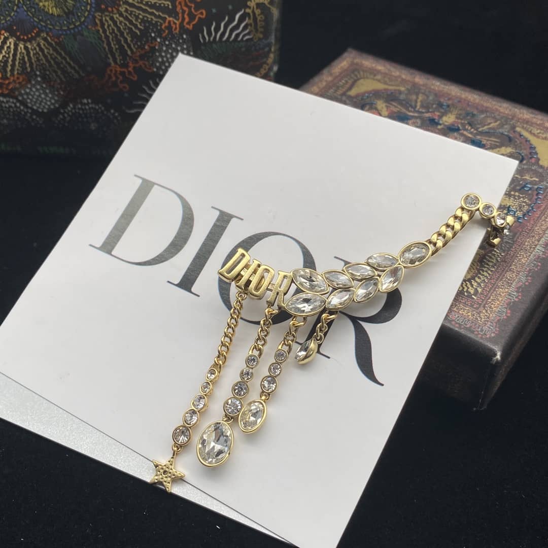 7 Star Chr1st1an D10r Earring