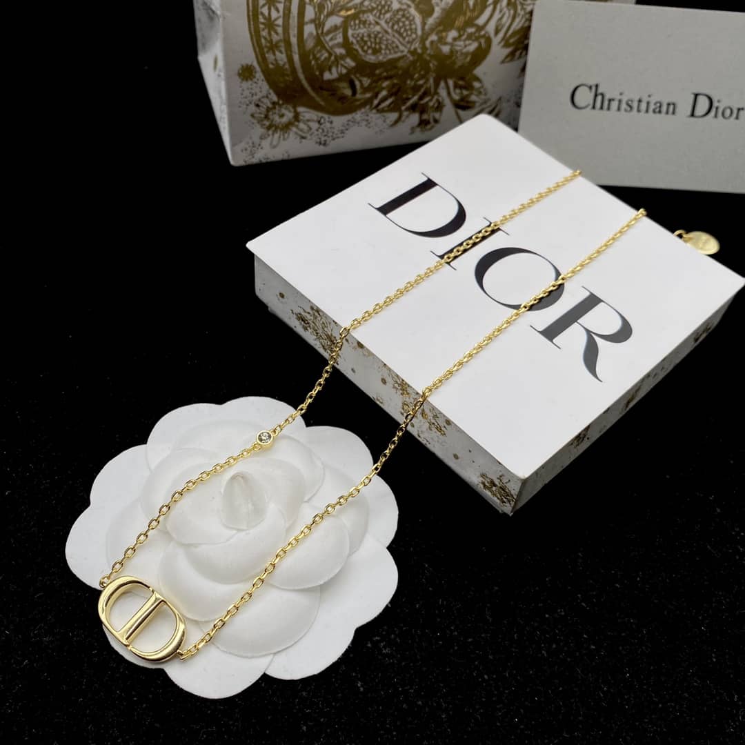 Chr1st1an D10r Necklace First Copy