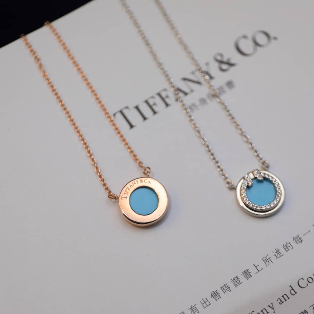 T*f*ny Necklace For Sale