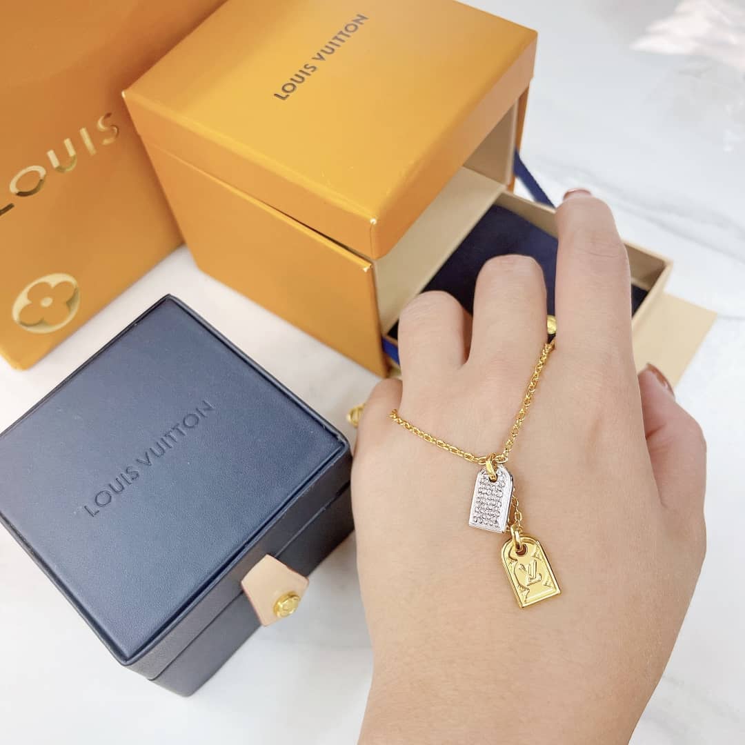 7 Star L0vis Vvtt0n Necklace