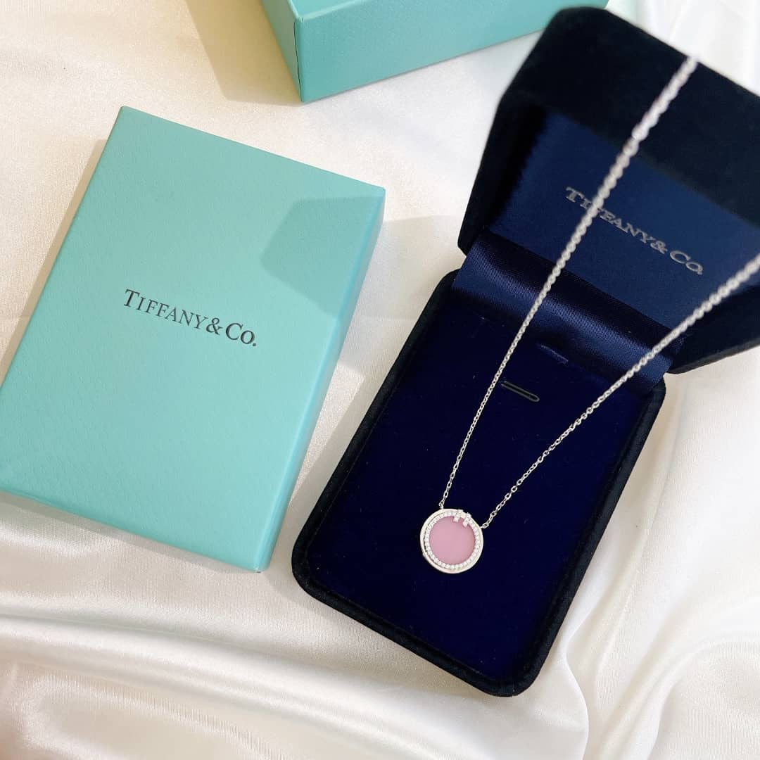 T*f*ny Necklace First Copy