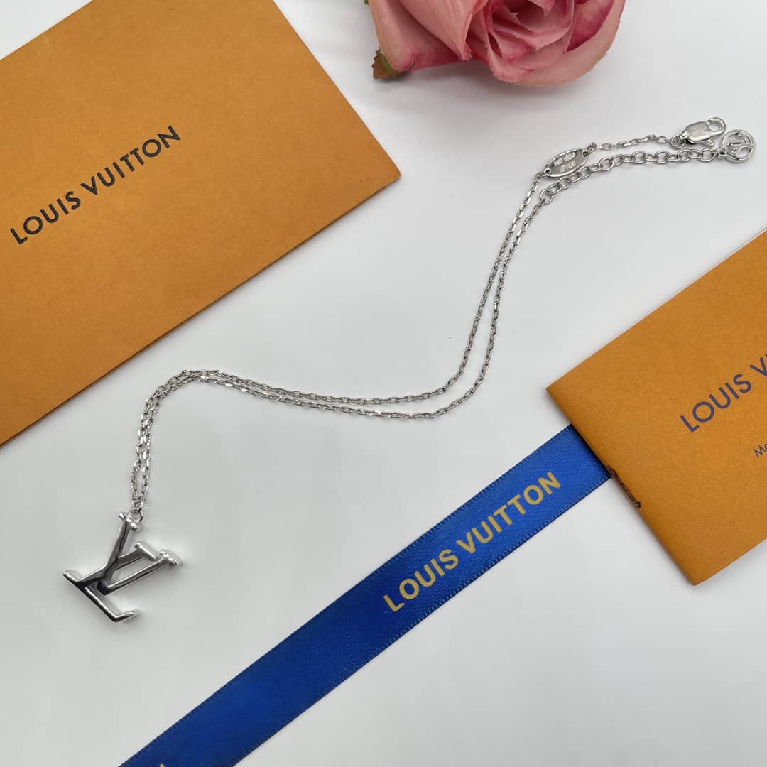 Cheap L0vis Vvtt0n Necklace