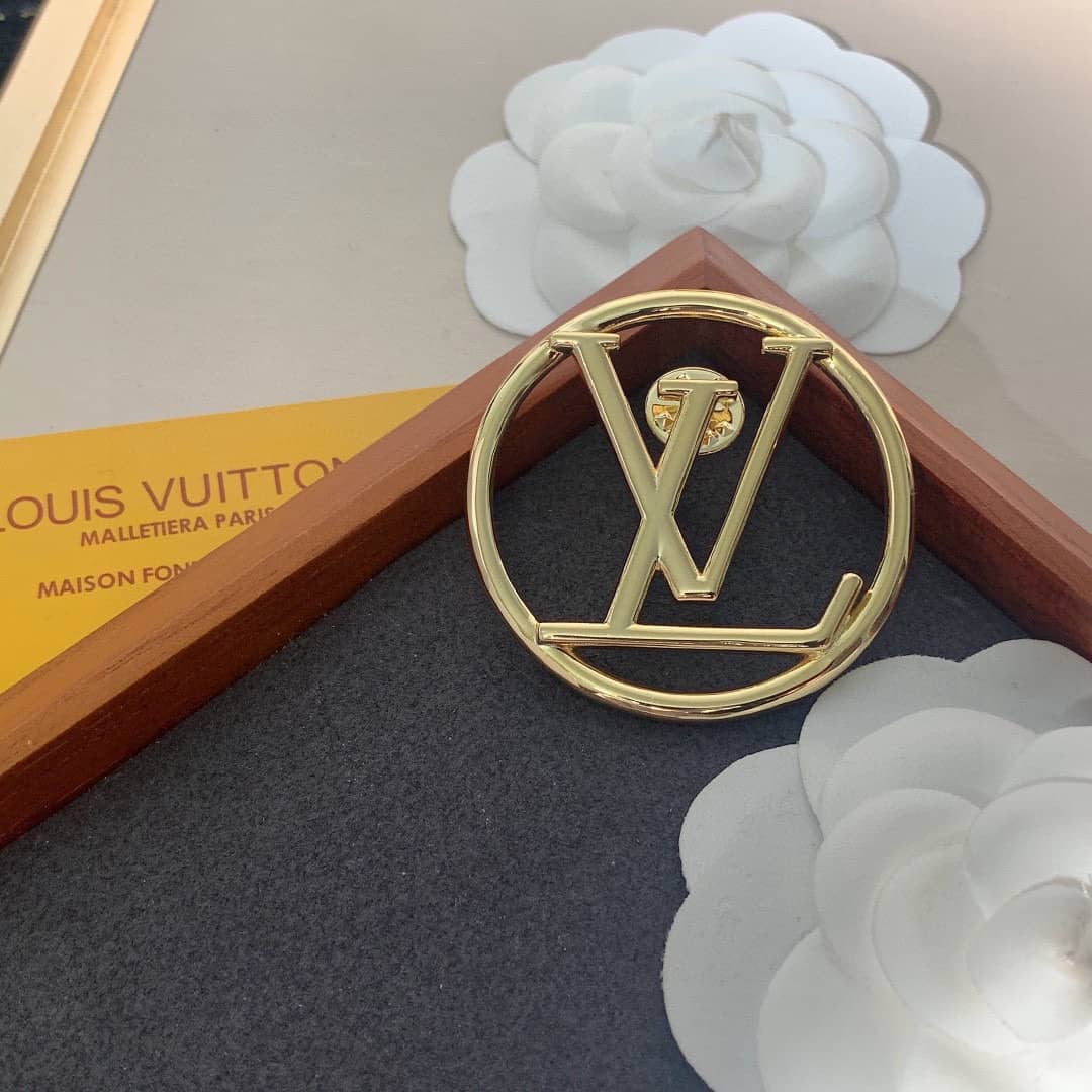 Best L0vis Vvtt0n Classic Brooch