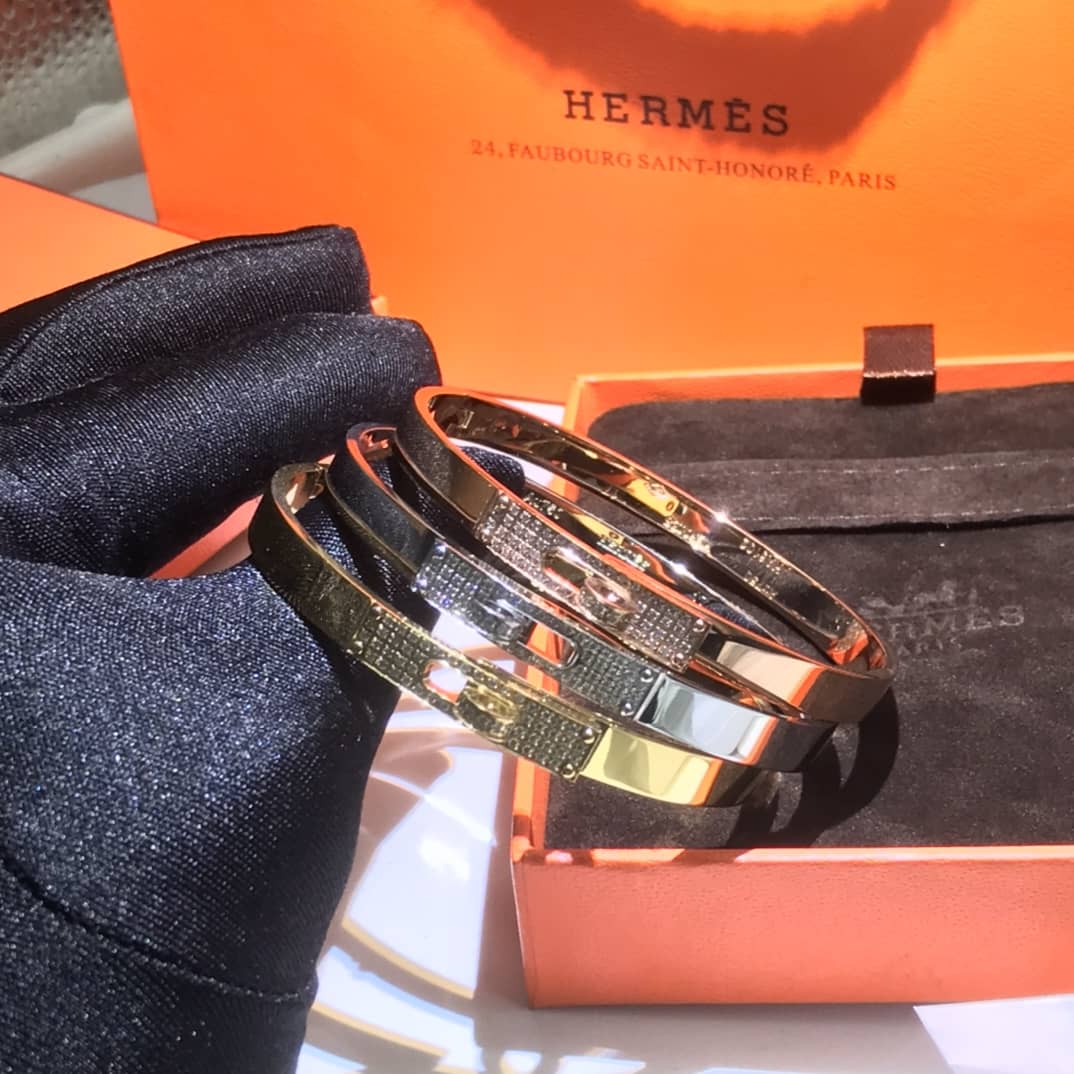 H**me5 Bracelet For Sale