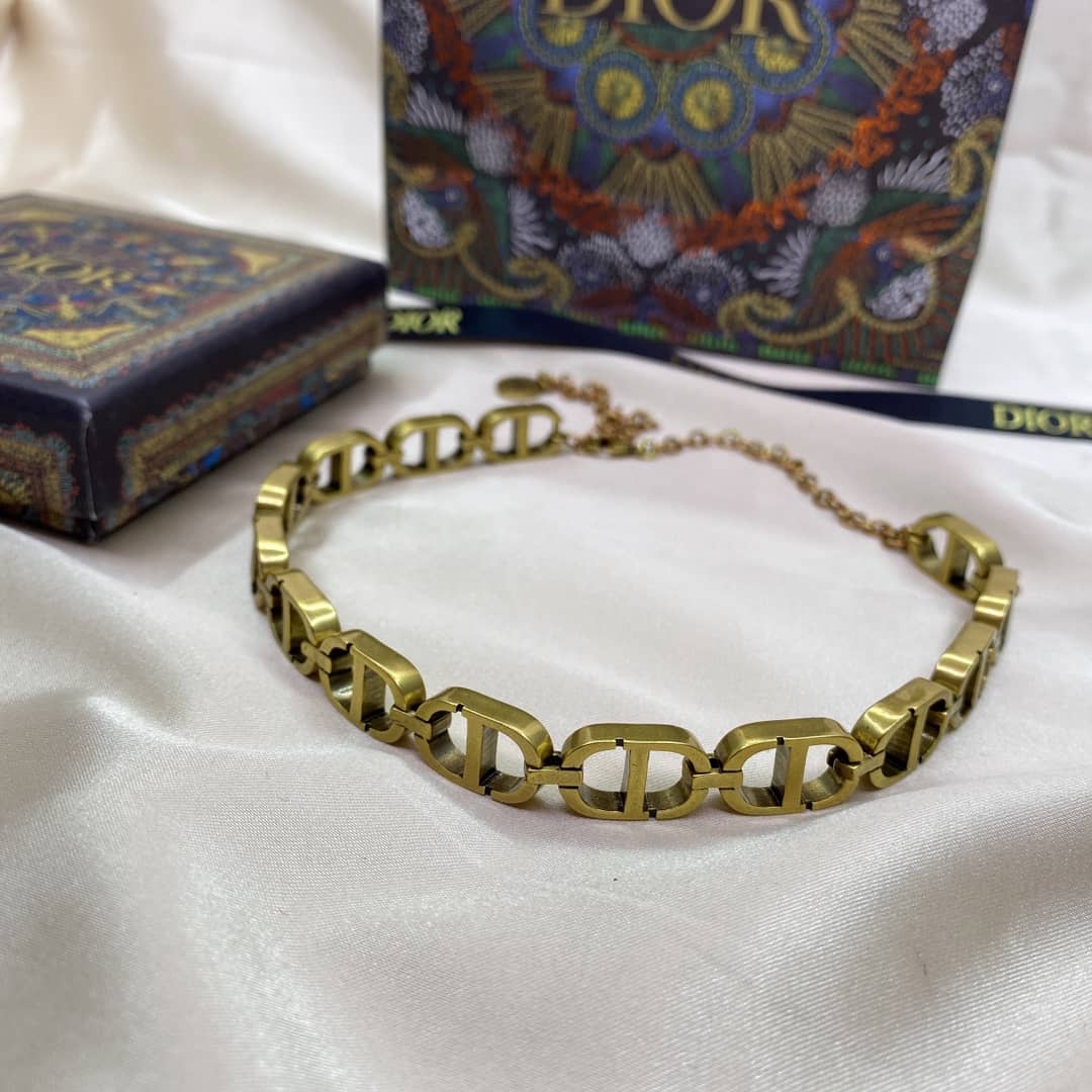 Knockoff Chr1st1an D10r Logo Necklace