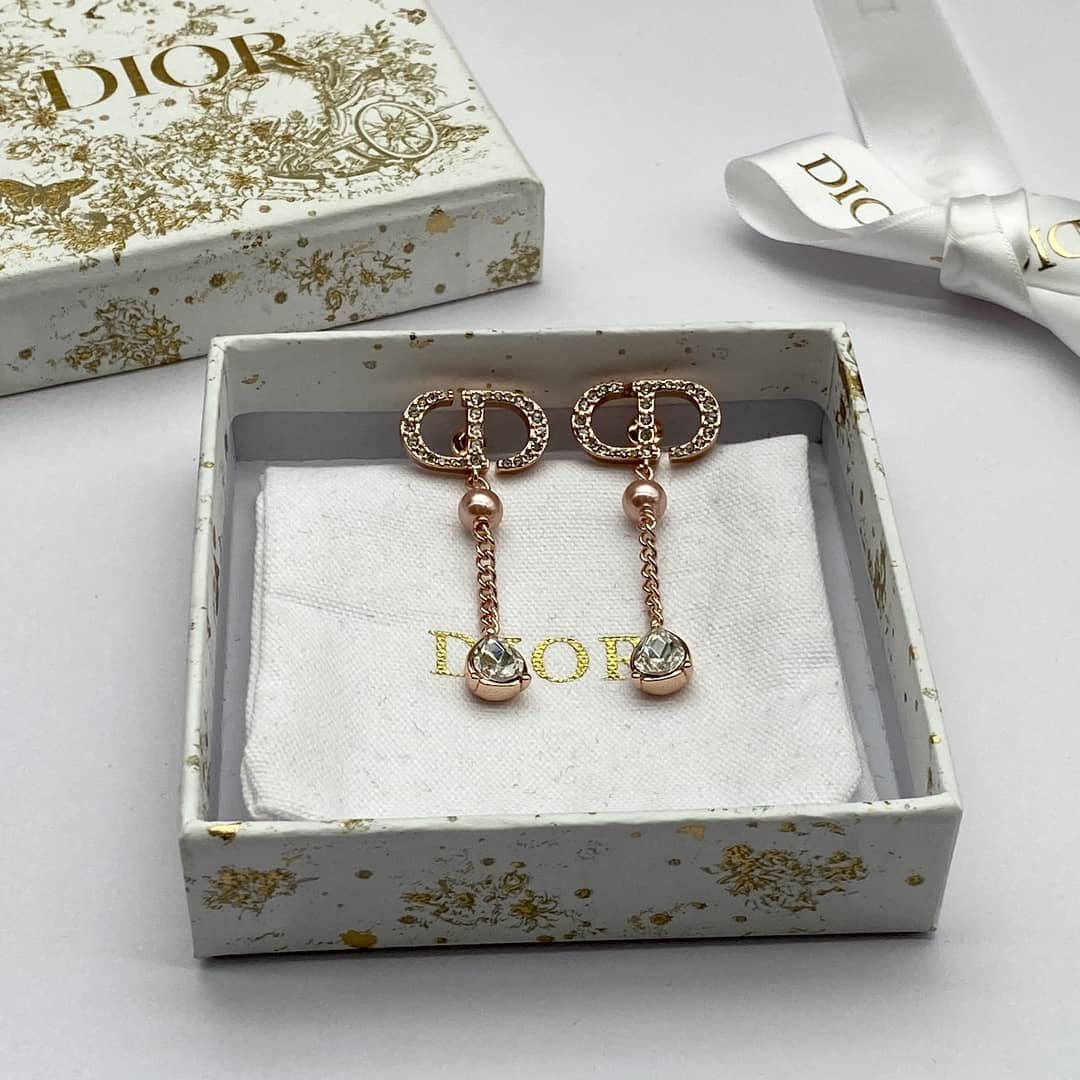 7 Star Chr1st1an D10r Earring