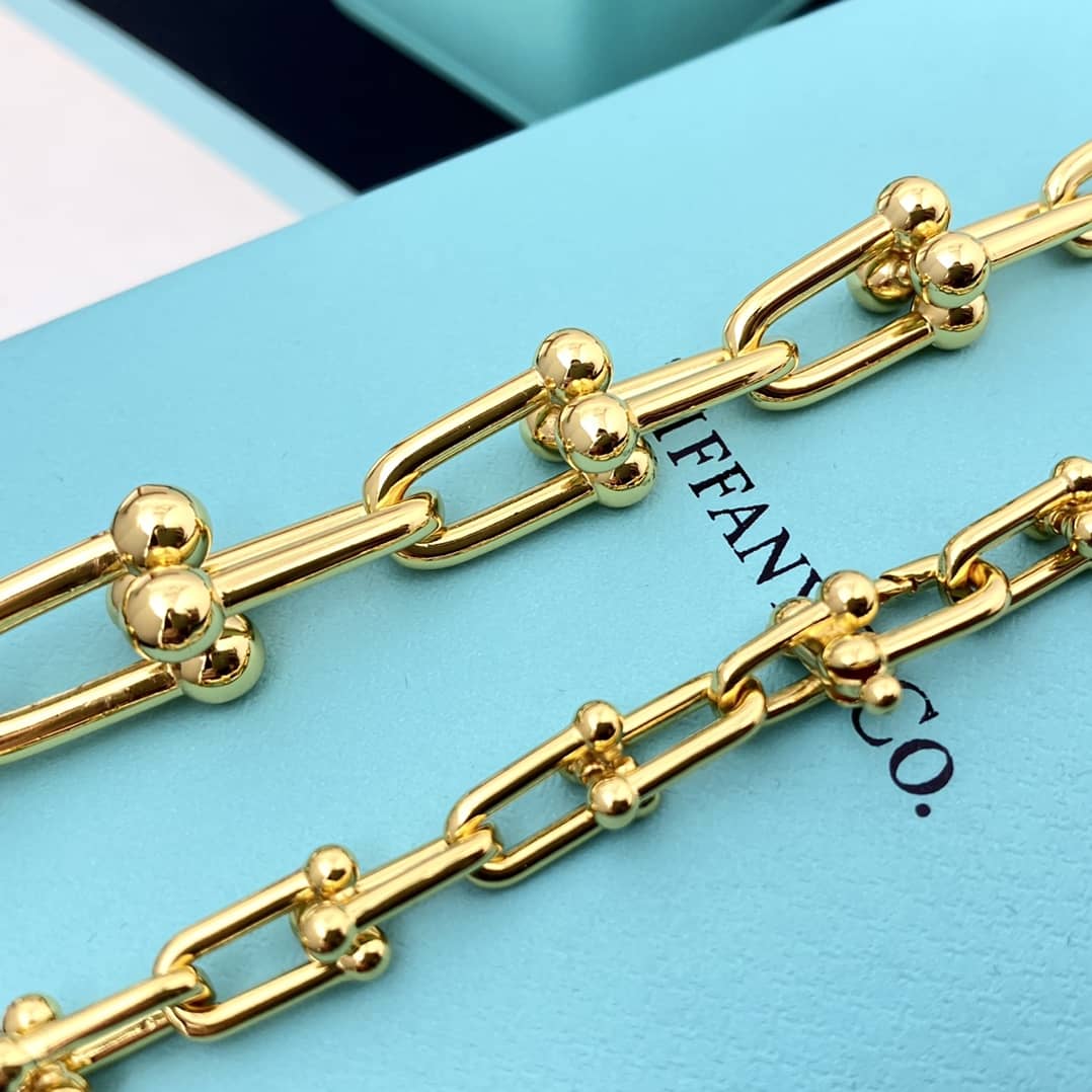 Knockoff T*f*ny Logo Necklace