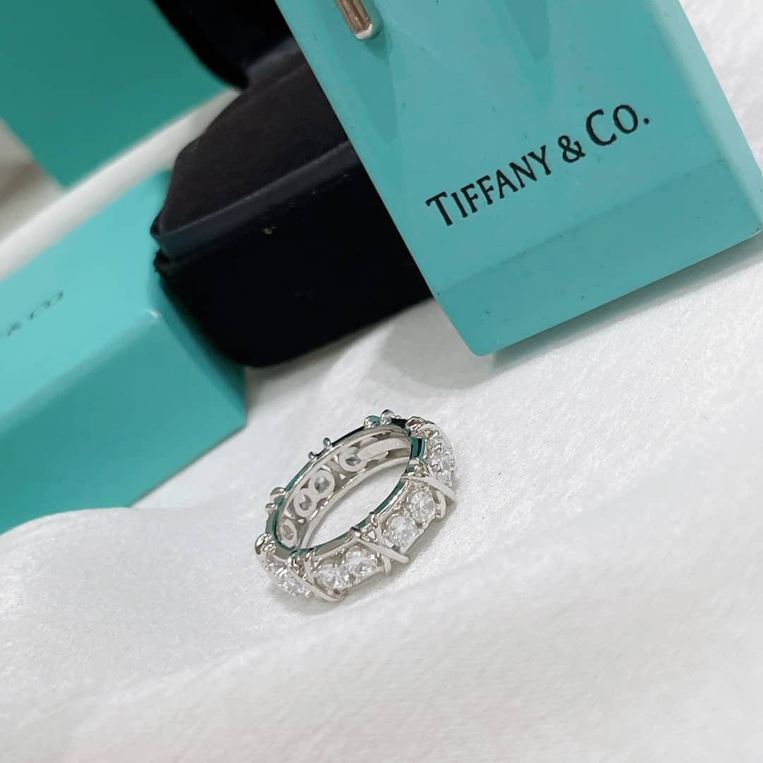 Replica T*f*ny Ring